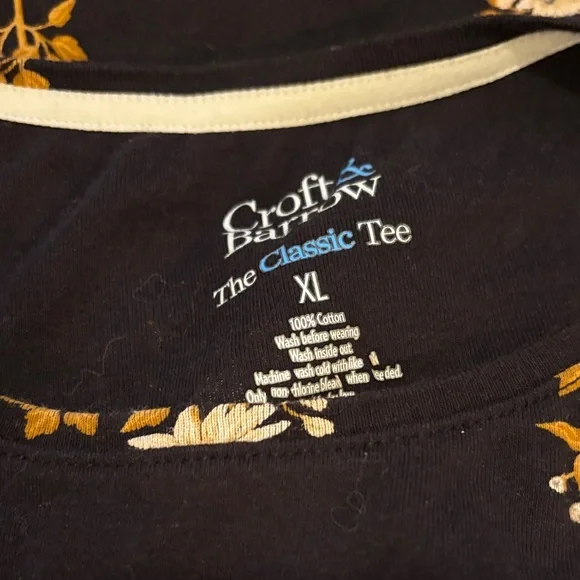 Croft & Barrow Black Tee with Floral Accents - size XL - Picture 6 of 7